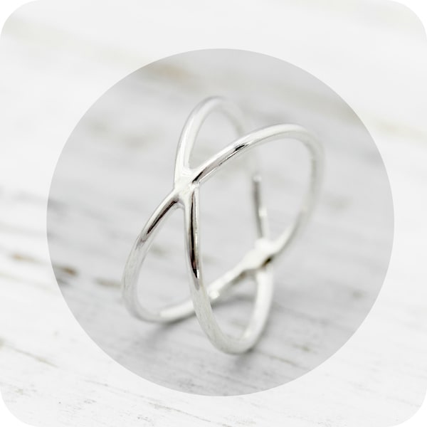 X ring - criss cross sterling silver ring