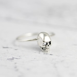 Small skull ring - sterling silver ring