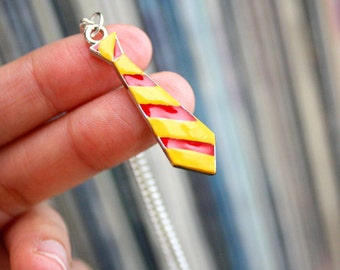 Trollkarlshuset Halsband