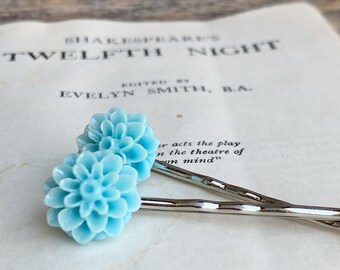 Baby Blue Chrysanthemum bobby pins, Hairpins, hair accessories, wedding accessories, garden lover, flower lover, pastel mum, gift for her