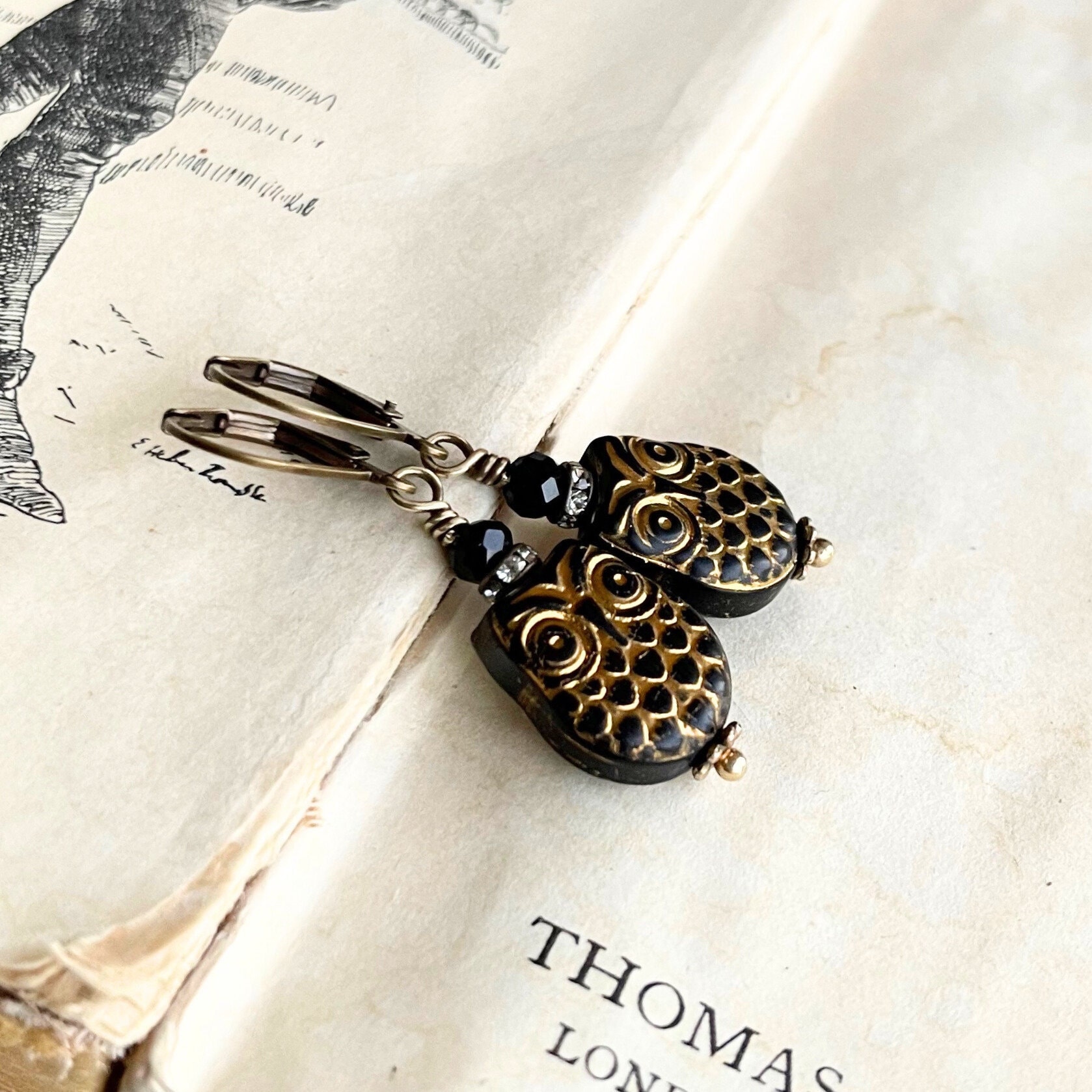 Black and Gold Owl Earrings, Vintage style Czech glass Brass drop earrings, Fall Autumn Halloween, B