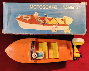 Motocafo toy boat