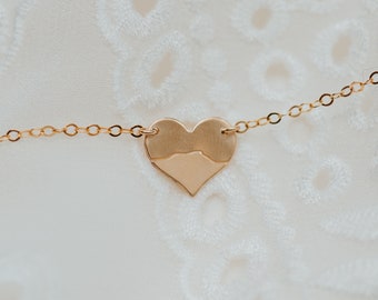 Vermont Necklace//Camel’s Hump Heart Necklace//Silver or Gold Heart Shaped Necklace with Mountain for Vermont Lovers