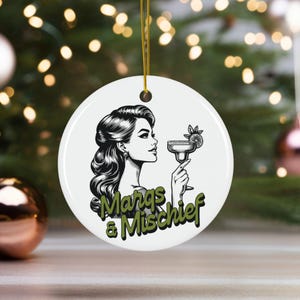 マルガリータ セラミック クリスマスオーナメント、ユニークなアルコールデコレーション、マルガリータ＆ミスチーフ カクテル愛好家へのホリデーの記念品ギフト