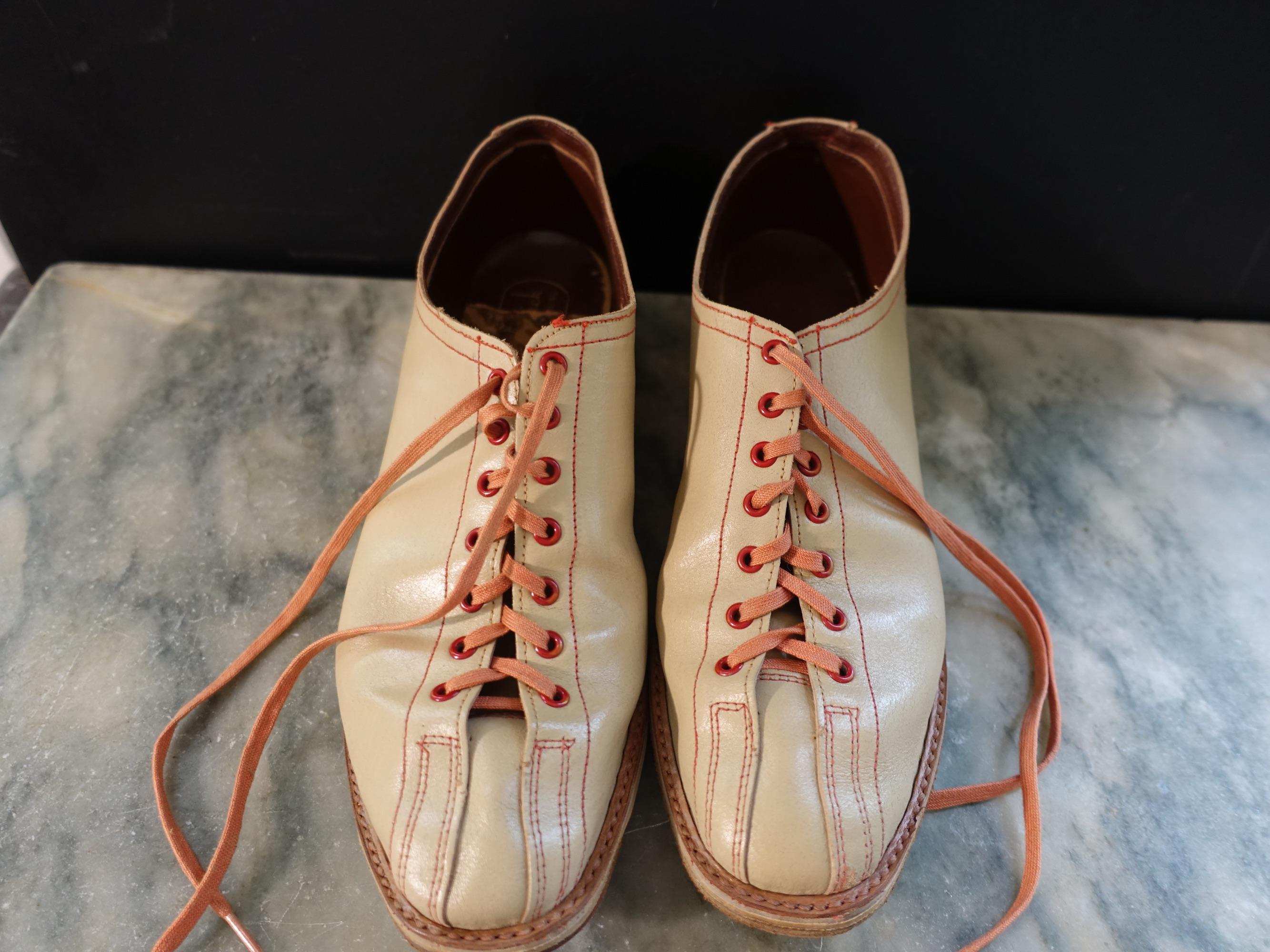 Vintage Brunswick Bowling Shoes, Retro Leather Bowling Shoes 