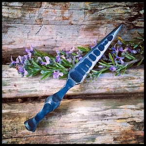 The Witch&#39;s Key Athame Arcane Tool for Divination, Scrying, Spellcraft, Rituals, Rites, Games, LARP, Cosplay, or Decorative Ward