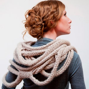 Medusa Loop Scarf - hand knitting pattern PDF