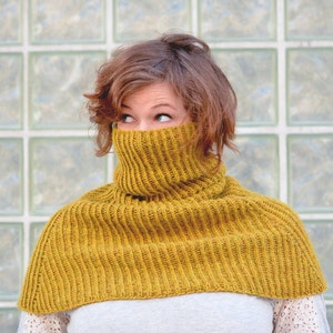 Volcano Cowl knitting pattern PDF image 1