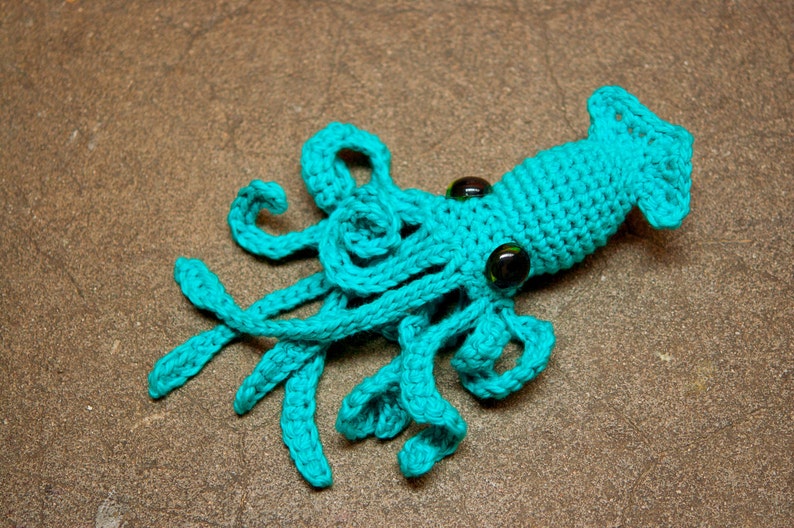 Realistic Squid Crochet Pattern PDF image 4