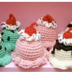 PDF Crochet Pattern - Ice Cream Scoop Hair Clip