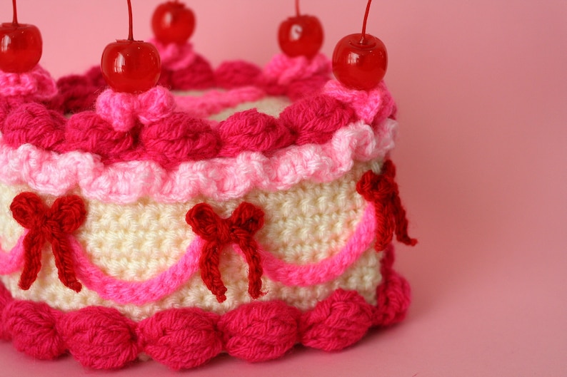 Heart Shaped Cake PDF Crochet Pattern Twinkie Chan Valentine amigurumi image 6