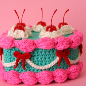 Heart Shaped Cake PDF Crochet Pattern Twinkie Chan Valentine amigurumi image 5