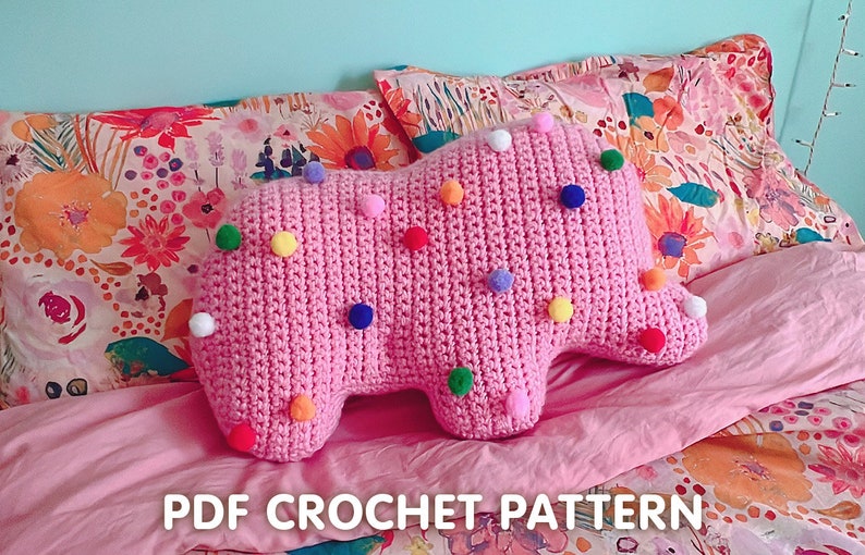 Elephant Cookie Pillow PDF Crochet Pattern Twinkie Chan amigurumi play food image 1