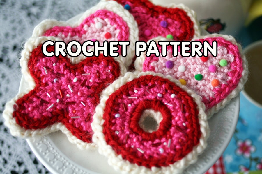PDF Crochet Pattern - Valentines Day Sugar Cookies - xoxo heart