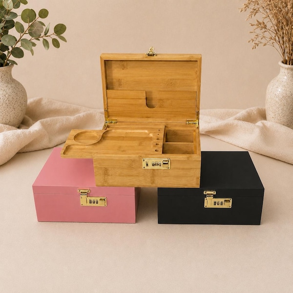Caja de almacenamiento de puros de bambú premium grande con cerradura de combinación, bandeja deslizante para liar puros. Diseño especial personalizado.