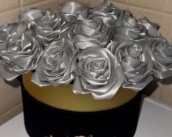 roses éternelles grises pailletées