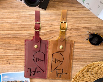 Personalized Couple Leather Mr Mrs Luggage Tag Set, Honeymoon Wedding Gift, Wedding Shower Gift, Newlywed, Couple Travel Gift, Mr & Mrs Gift