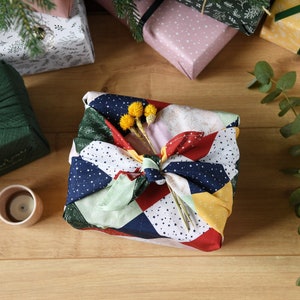 Reusable Traditional Patchwork Fabric Gift Wrap, Furoshiki Cotton Gift Wrapping image 1