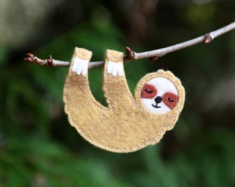 Sloth Finger Puppet Craft Kit - Plastic Free Children's Sewing Kit, Eco Friendly Craft Kit