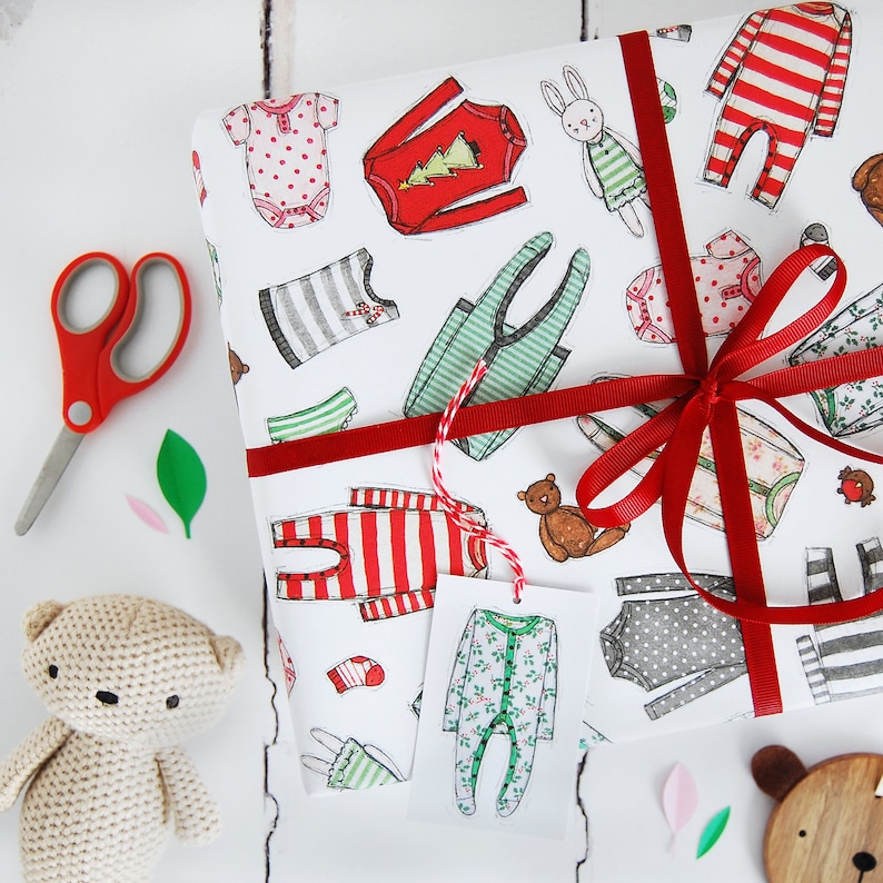 Juego de papel de regalo para la primera Navidad del bebé: papel de regalo ilustrado para la primera Navidad del bebé imagen 1