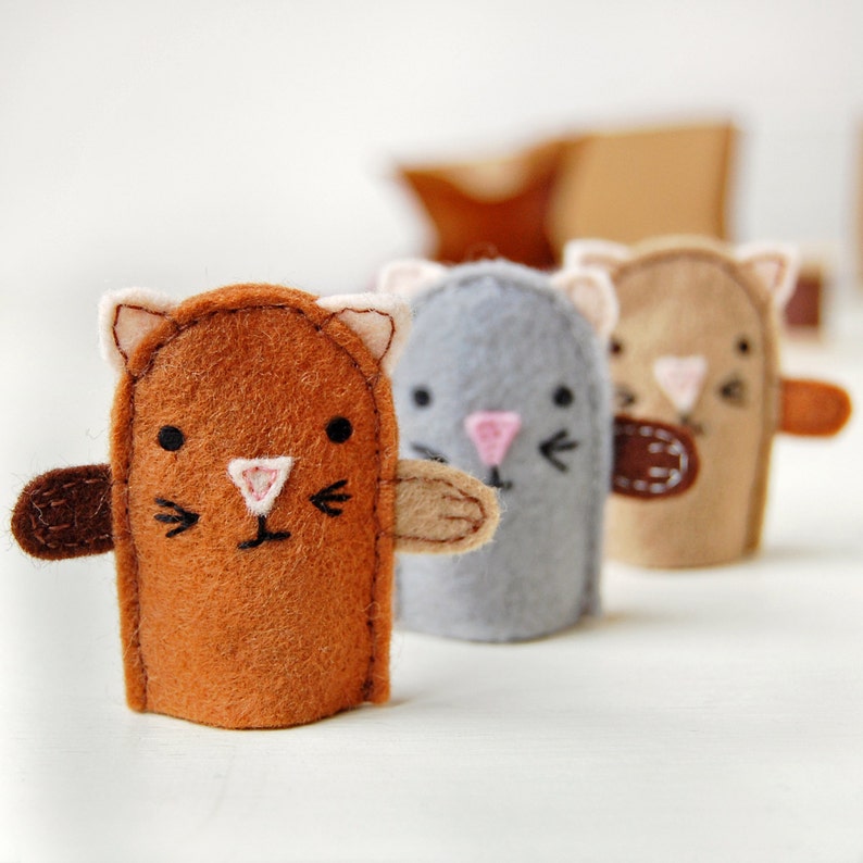 Kitten Finger Puppet Craft Kit, Eco-Friendly Plastic Free Sewing Kit image 1