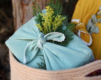 Wielokrotnego użytku miętowy koronkowy materiał do pakowania prezentów - Furoshiki Cotton Birthday Wrap