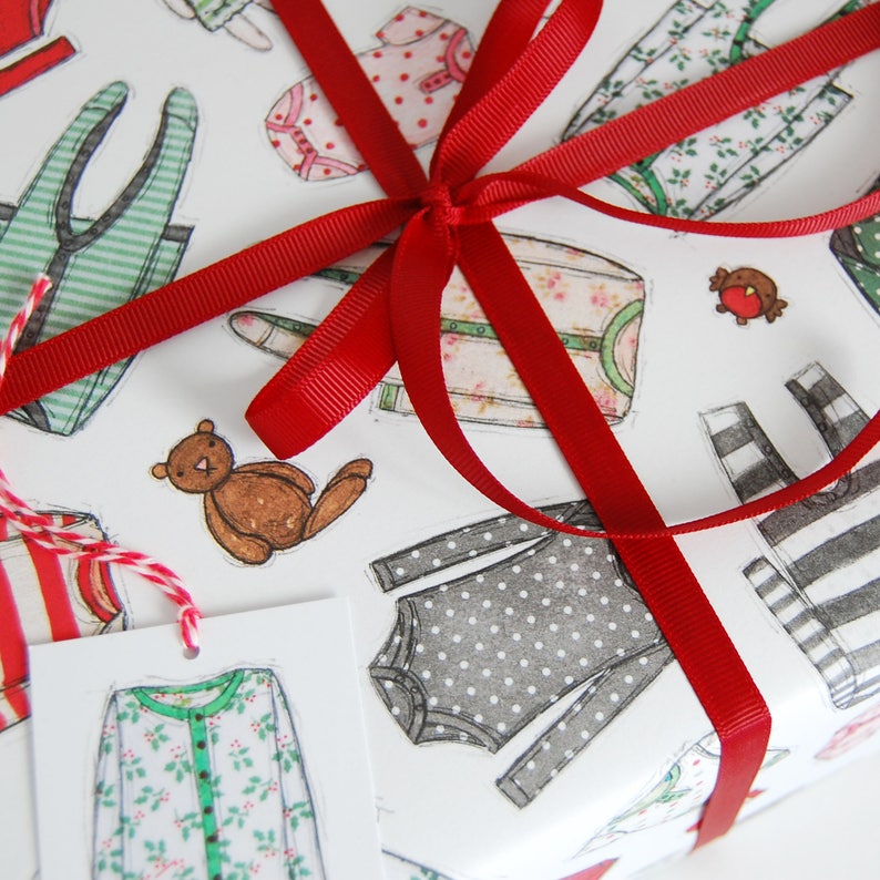 Baby's First Christmas Wrapping Paper Set Illustrated Baby's 1st Christmas Gift Wrap image 5