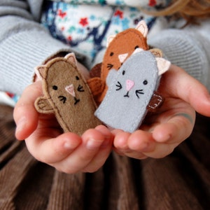 Kitten Finger Puppet Craft Kit, Eco-Friendly Plastic Free Sewing Kit image 3