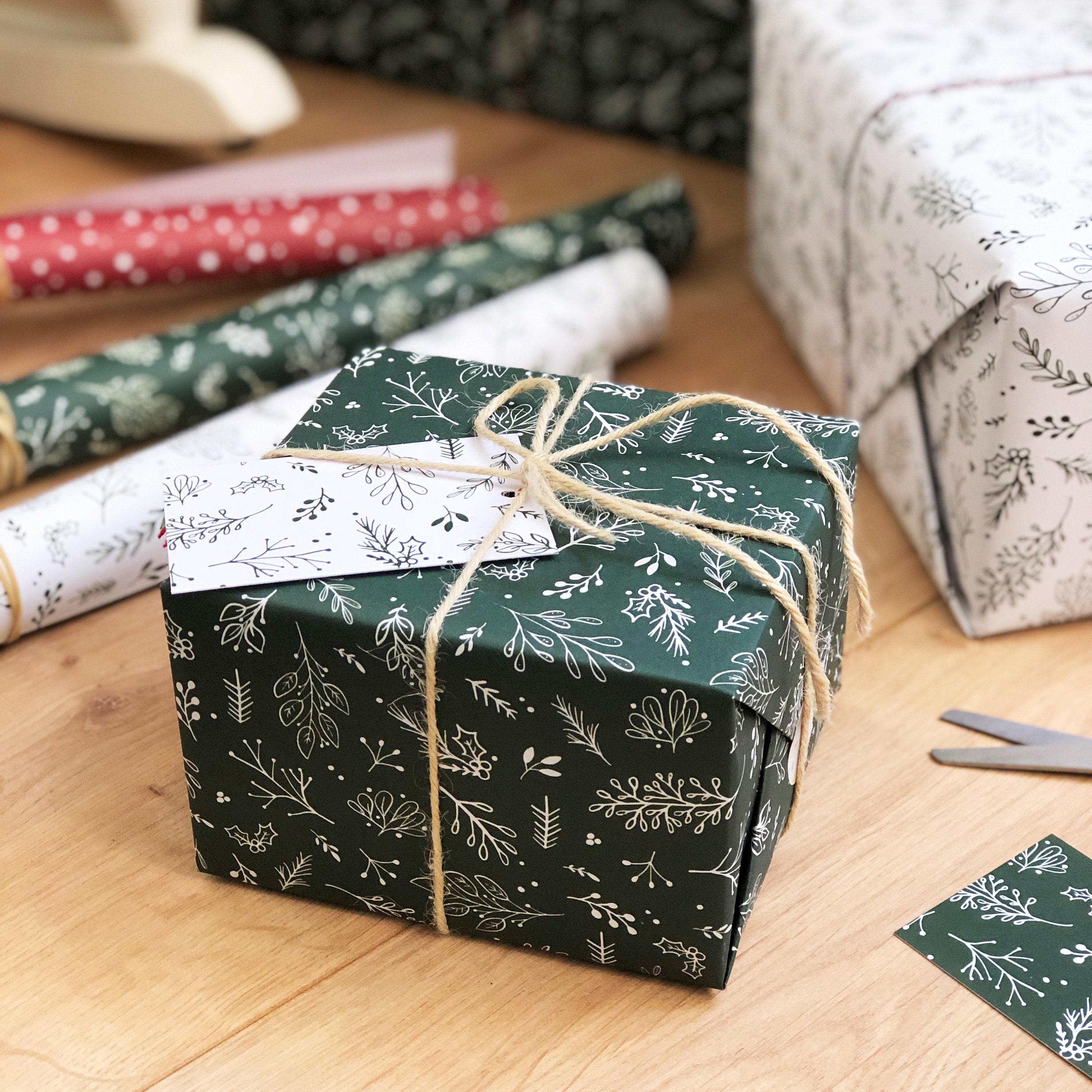 Merry Christmas Green Gift Wrapping Paper - Set of 3 - Extragoods Shop