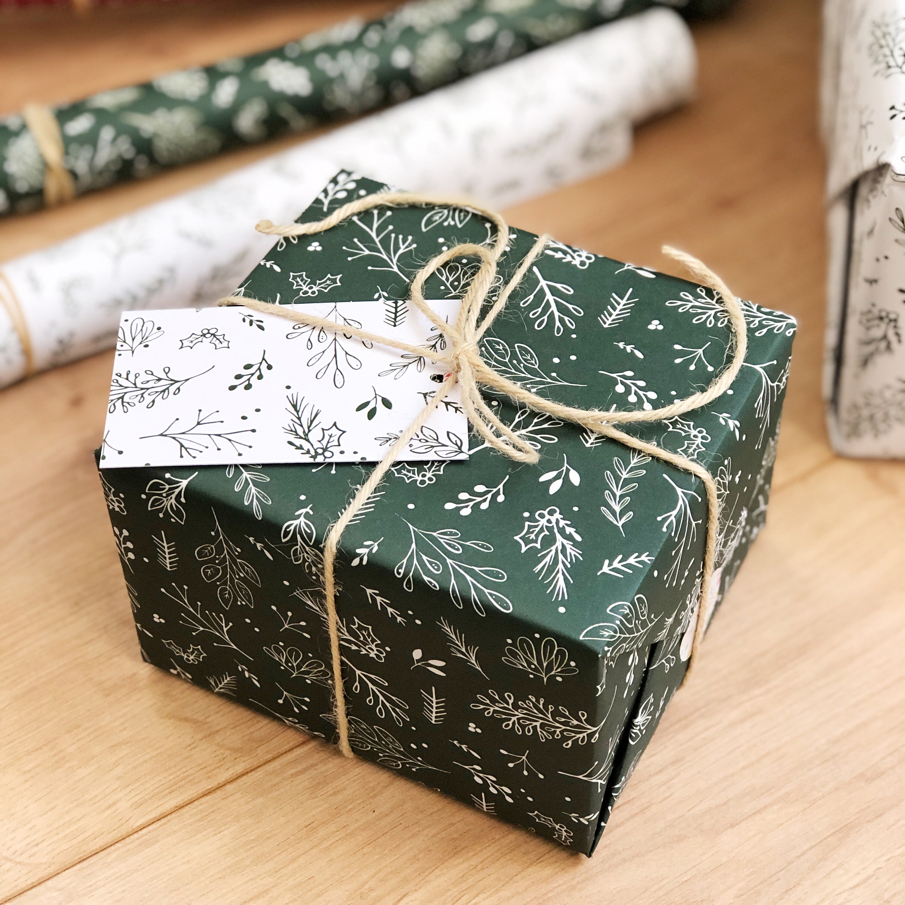 Retro Festive Knits - Recyclable Wrapping Paper & Tags – The Little Green  Wrapping Company