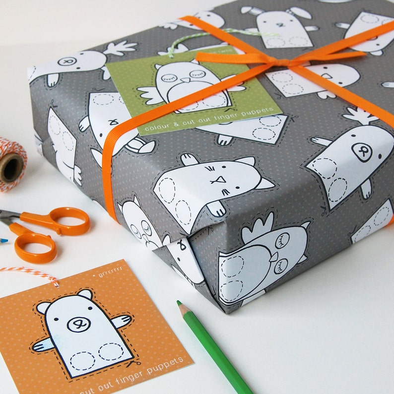 Interactive Finger Puppet Wrapping Paper Set image 1