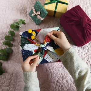 Reusable Traditional Patchwork Fabric Gift Wrap, Furoshiki Cotton Gift Wrapping image 6