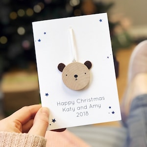 Scheda di decorazione personalizzata per orsi di Natale
