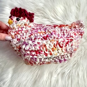 Chicken Kindle Holder Pouff
