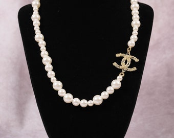 Vintage Chanel Silver Color and Flower Logo Necklace With Perl Details