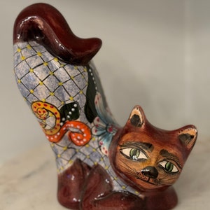 Vintage Hand Painted Mexican Talavera Folk Art Ceramic Cat Figurine
