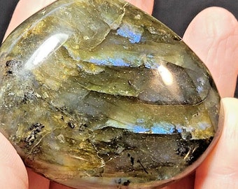 2" Labradorite Palm Stone Glossy Finish Natural Labradorite with Blue Flash EUC!