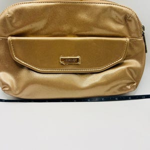 Vintage Versace Parfums guldfärgad kosmetikväska sminkpåse resenecessär designer parfym presentpåse 1990-talet bild 6