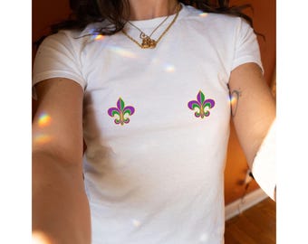 Mardi Gras Baby Tee, Women Mardi Gras Shirt, Mardi Gras Parade Gift, New Orleans Louisiana NOLA Carnival Party Crop Top, Its Mardi Gras Yall