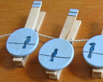 SALE - 6 hanging clips to hold photos, cards, and artwork - handmade bird clips