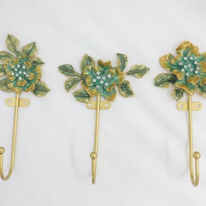 Flower Wall Hook 3-Pack: Zinc Alloy Coat, Hat, and Key Hanger