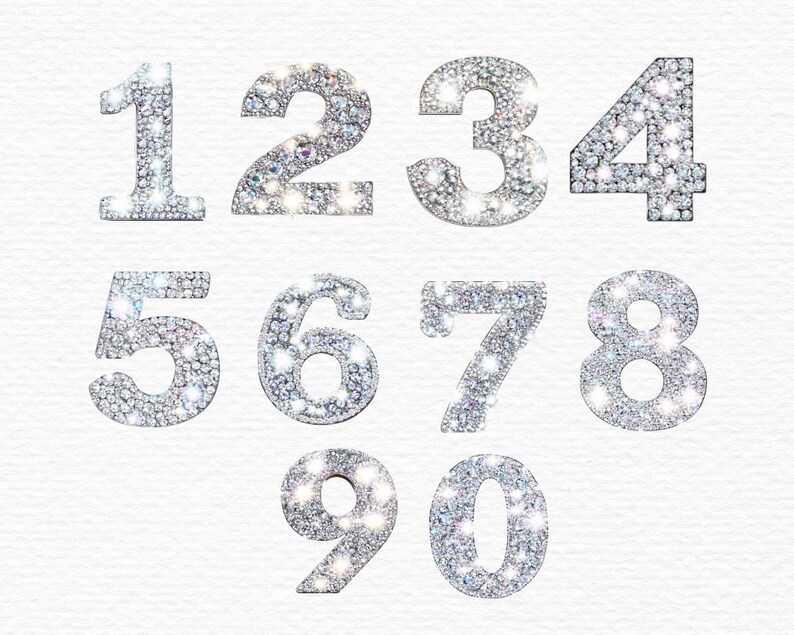 Pu&ograve; includere: Dieci numeri color argento, da 1 a 10, realizzati con strass. Ogni numero &egrave; realizzato individualmente e ha un aspetto scintillante e brillante.