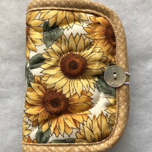 Quilted needle book case organizer - sunflowers white background
