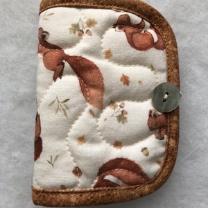 Quilted needle book case organizer - Squirrels
