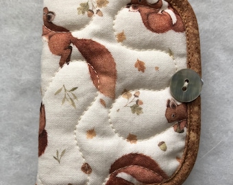 Quilted needle book case organizer - Squirrels