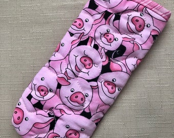 Quilted Eyeglass case - pink pigs