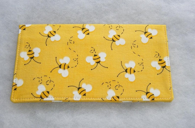 Bumblebees checkbook cover image 1