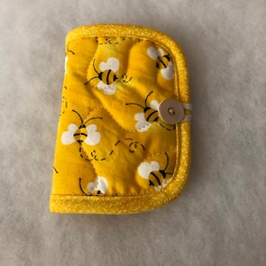 Quilted needle book case organizer - Bumblebees