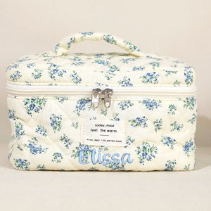 Benutzerdefinierte gestickte Blumen-Make-uptasche, benutzerdefinierte gesteppte Baumwollkosmetiktasche, große Kapazitäts-Make-up-Taschenset für Frauen, Brautjungfer-Make-uptasche