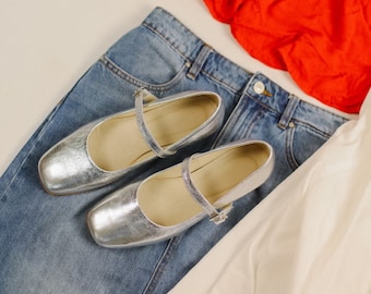 Silver Leather Mary Jane Flats – Minimal Handmade Women’s Shoes, Soft Square Toe, Natural Sole, Subtle Shimmer